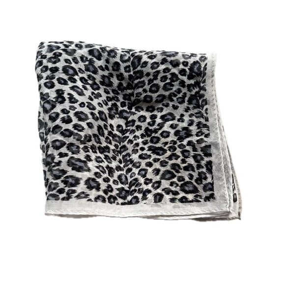 Women's Silk Cheetah Print Artisanal Neck Scarf White Charcoal Gray Blue 21x21"… - Picture 9 of 13